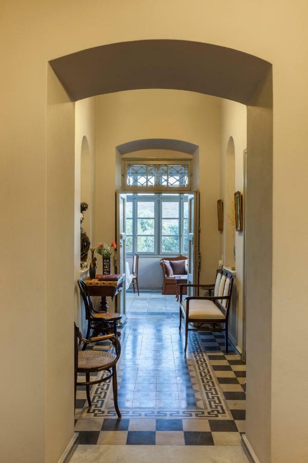 Villa DellaGracia Mansion - up to 10 guests Posidhonía Esterno foto