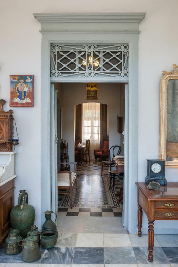 Villa DellaGracia Mansion - up to 10 guests Posidhonía Esterno foto